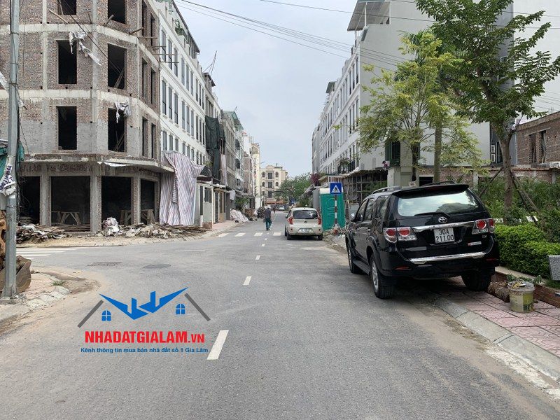 Những kinh nghiệm 'vàng' để tránh rủi ro khi mua bán đất