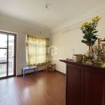Chuyển về quê ở, cần bán 40m2 nhà 4,5 tầng, phường Giang Biên. Đối diện trường Chu Văn An