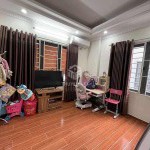 Cần tiền trả nợ bán 35m2 nhà 5 tầng tại Thanh Am, Long Biên. Cách 20m ra chỗ đỗ ô tô