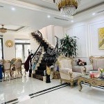 Chuyển lên đơn lập cần bán 90m2 liền kề khu Nguyệt Quế 08 - Vinhomes The Harmony