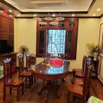 (Căn Góc) Cần bán 100,5m2 nhà 5 tầng ngõ 541 Bát Khối. Đường phân lô bàn cờ, có thang máy