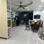 Bà chị chuyển về Ecopark ở bán 72,1m2 nhà 5 tầng khu đấu giá phường Cự Khối - Dãy hai mặt đường