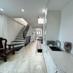 Bán 73,2m2 nhà 6 tầng, thang máy, nằm đoạn đẹp nhất giữa phố Ngô Xuân Quảng, Trâu Quỳ