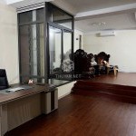 Cần bán 116m2 nhà 5 tầng mặt ngõ 66 Ngọc Lâm. Đường ô tô tránh thông ra Nguyễn Văn Cừ