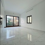 Cần bán 48,2m2 nhà dân xây đẹp 4,5 tầng tại tổ 16 Thạch Bàn, sát chợ Đồng Dinh. Cách 30m ra đường ô tô tránh - Giá Tốt!