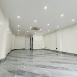 Chính chủ bán 73m2 nhà 6 tầng ngay cạnh phố Nông Vụ, Phúc Lợi. Đường phân lô bàn cờ, tiện ích nhiều
