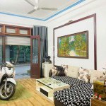 Cần bán 42,3m2 nhà 4 tầng khu TĐC Giang Biên. Đường phân lô bàn cờ, bạt ngàn tiện ích