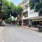 Cần bán 58,8m2 nhà 4 tầng dân xây, khu tập thể 918, Phường Long Biên. An ninh tốt, dân trí cao, tiện ích nhiều