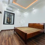 5 Tầng Mới Đẹp! Bán Nhà Phân Lô 40m2 Khu TĐC Giang Biên – Gần Công Viên, Chợ, Trường Học | Full Nội Thất Cao Cấp