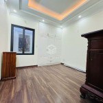 5 Tầng Mới Đẹp! Bán Nhà Phân Lô 40m2 Khu TĐC Giang Biên – Gần Công Viên, Chợ, Trường Học | Full Nội Thất Cao Cấp