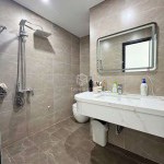 Cần bán 36,8m2 nhà 4 tầng từ tầng 2 xây 40m2/sàn, nhà mặt ngõ 80 Hoa Lâm - Ngay chợ Kinh Doanh Sầm Uất