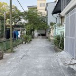 Cần bán 72m2 nhà 3 tầng view hồ Đức Giang. Đường rộng 5m ô tô ra vào thoải mái