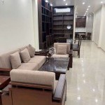 Cần bán 79,1m2 nhà 6 tầng, thang máy, vỉa hè siêu rộng 10m đầu phố Ngô Gia Tự, Việt Hưng