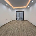 Bán nhà Việt Hưng 30m2 x 5T, Nở hậu, Cạnh Chợ Kim Quan & Công viên Việt Hưng