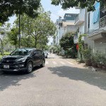 Cần bán lô góc 90m2 view vườn hoa + nhà văn hóa khu TĐC Giang Biên. Đường 11m ô tô tránh