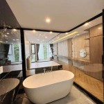 Bán Nhà Mặt Phố Hoa Lâm Long Biên 55,5m2 Nở Hậu, 8 Tầng Thang Máy Thích Hợp Làm Văn Phòng