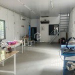 Cần bán 100m2 nhà khung 2 tầng đầu Phố Lý Thánh Tông Gia Lâm, ở hoặc cho thuê đều hợp lý 